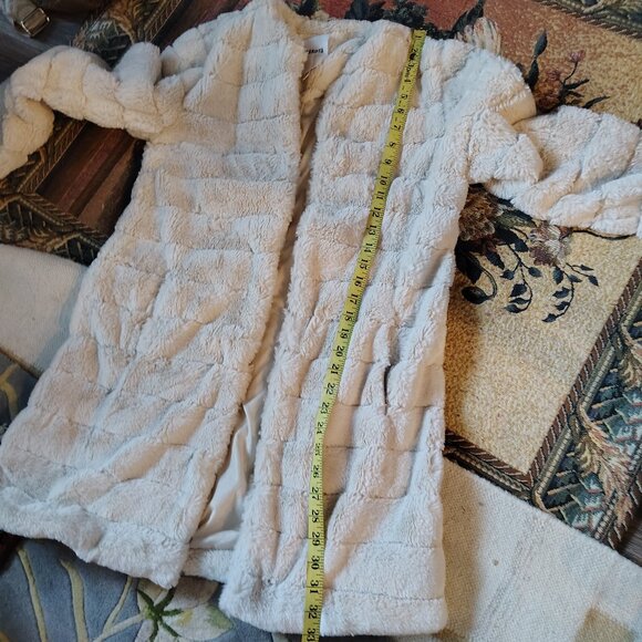 BB Dakota anything for you faux fur coat Ivory, xsmall - Picture 5 of 9